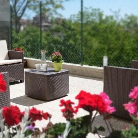 Lidia Bed & Breakfast 3*