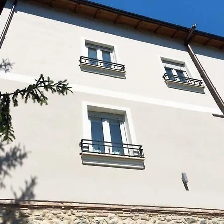 Lidia Bed & Breakfast 3*