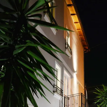 住宿加早餐酒店 Lidia