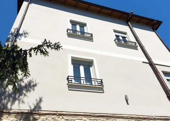 Lidia Bed & Breakfast 3*